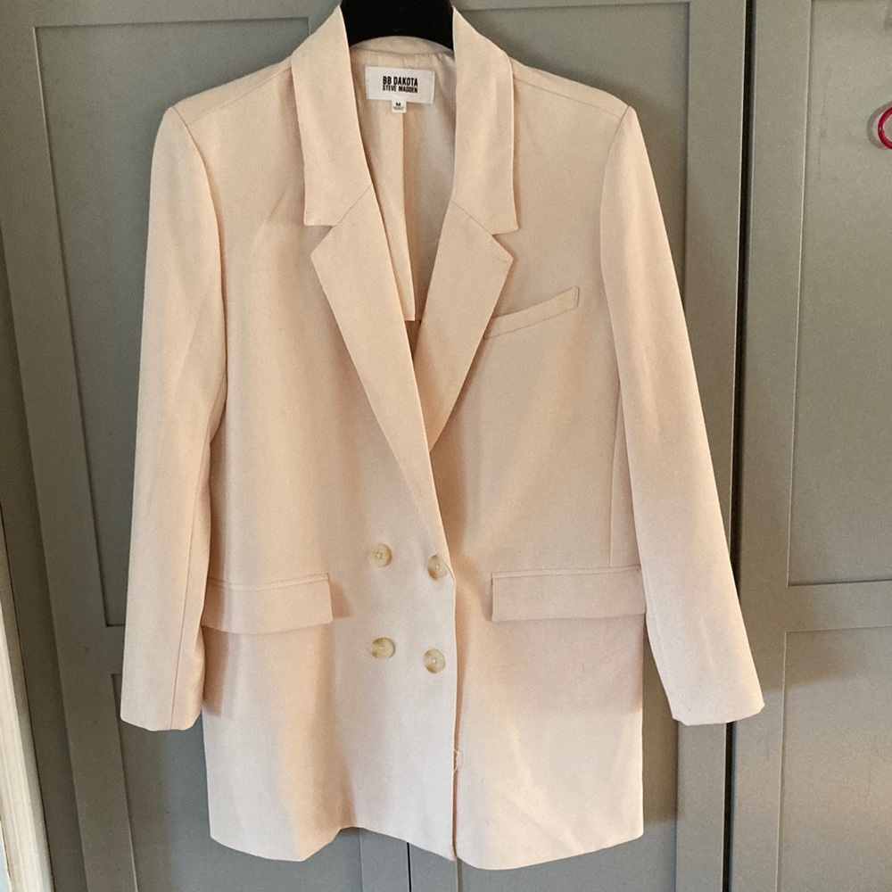 BB Dakota Blazer